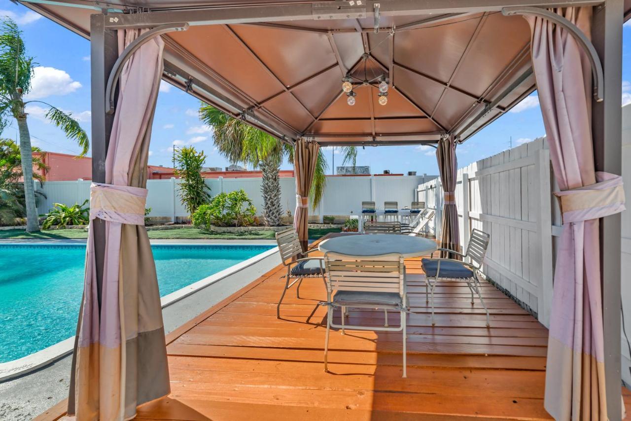 The Blue Villa - Luxury Clearwater By Bluebellaestate Largo Bagian luar foto