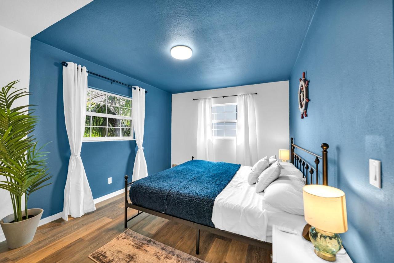 The Blue Villa - Luxury Clearwater By Bluebellaestate Largo Bagian luar foto